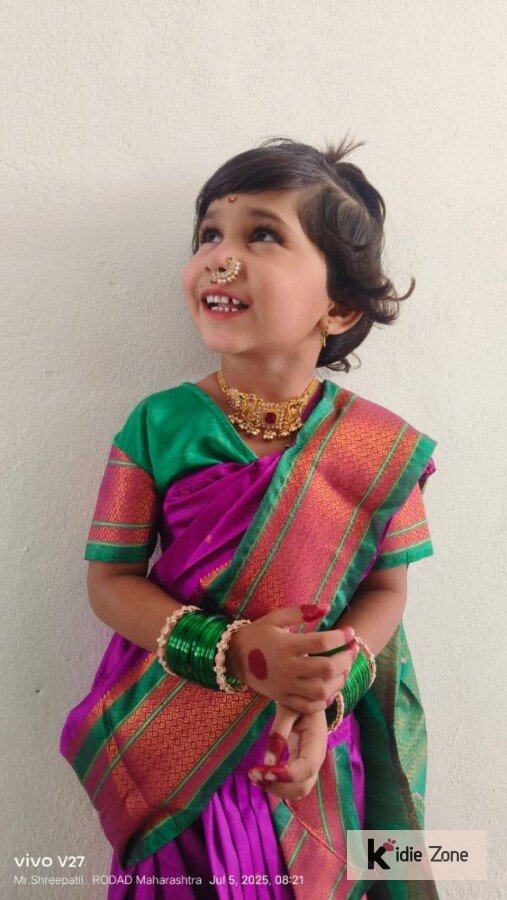 Amruta menkudle image Amruta menkudle