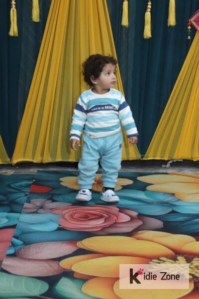 63bf4b16-ff00-490c-a650-816ac42e53d8